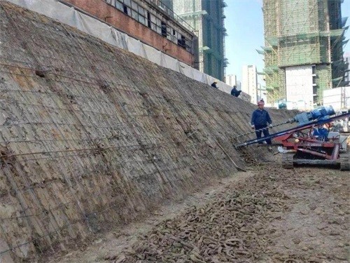 三穗建筑边坡支护